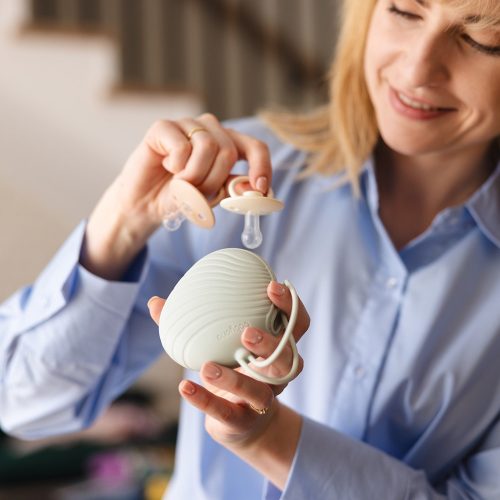 BabyOno cumitartó tok 2 cuminak szilikon cipzárral kék 1569/01