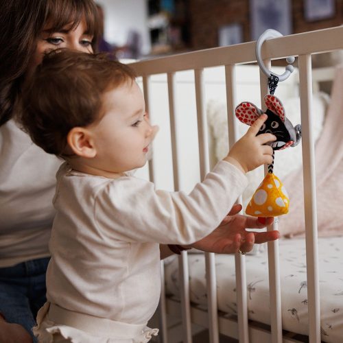 BabyOno függõ csörgõ kontrasztos színekkel MOUSE 1676